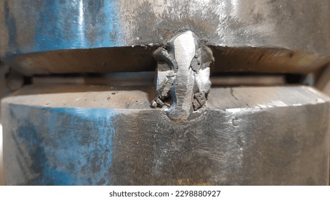 Example of  test coupons welding procedures for a 6G welding certification