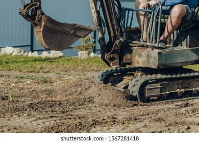 501 Sandy Soil Shovel Images, Stock Photos & Vectors | Shutterstock