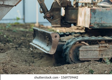 501 Sandy Soil Shovel Images, Stock Photos & Vectors | Shutterstock