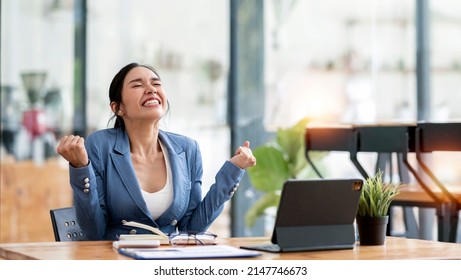 18,529 Computers congratulate Images, Stock Photos & Vectors | Shutterstock