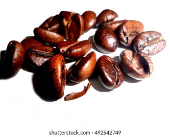 Exclusive Grade Of The Cuban Coffee Grains In Macro 2 Exclusive Grade Of The Cuban Coffee Grains In Macro 2