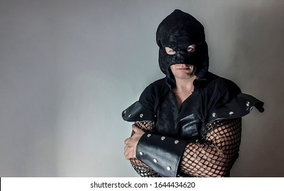 executioner in medieval times ready for the kill  