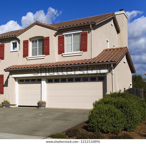 Executive House Wide Garage Doors Image Stock Photo Edit