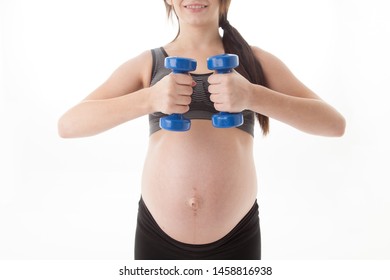 Exercising During Pregnancy With Light Weights  