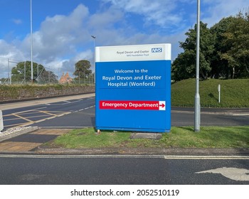 Exeter, Devon, England, UK - October 1 2021: Sign At Entrance To The NHS Royal Devon And Exeter Hospital (Wonford) And For The Emergency Department