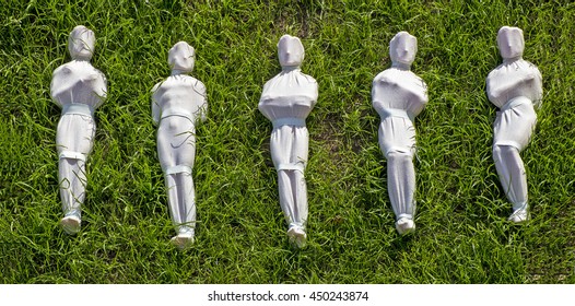 Exeter, Devon, UK, July 6 2016 - Artist Rob Heards Installation At A Public Park Exeter, Symbolising The 19240 Troops That Died On The First Day Of The Battle Of The Somme By Creating 19240 Figurines