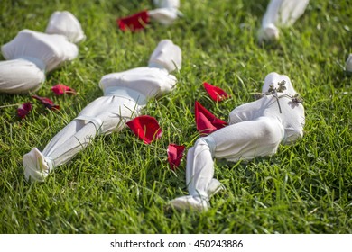 Exeter, Devon, UK, July 6 2016 - Artist Rob Heards Installation At A Public Park Exeter, Symbolising The 19240 Troops That Died On The First Day Of The Battle Of The Somme By Creating 19240 Figurines