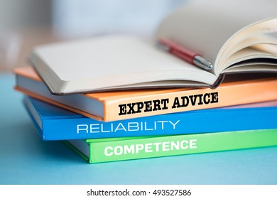 EXPERT ADVICE CONCEPT