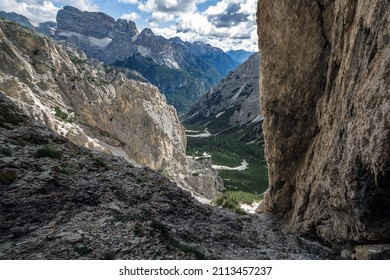 Expert Alpine Hiking Trail In Trentino Dolomite, Misurina, Sud Tyrol