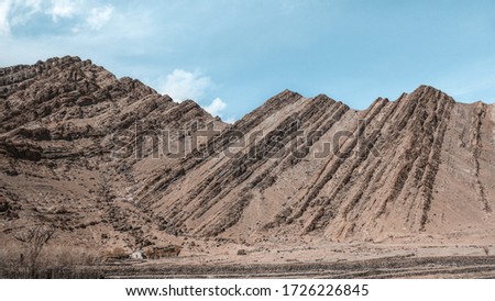Explicit bedding dip, structural geology