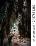 Exploration of the Rivero Cave, on the Macanao peninsula, Nueva Esparta State. quartz cave