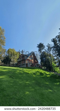 Explore the idyllic charm of Murree through these enchanting images. From misty pine forests to quaint hillside cottages.