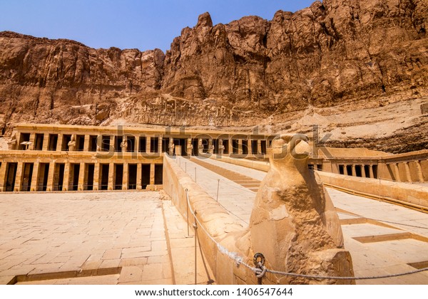 queen hatshepsut mortuary temple