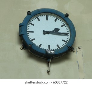 explosion proof clock