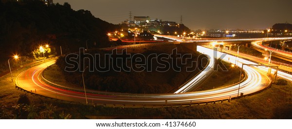   express highway\
interchange