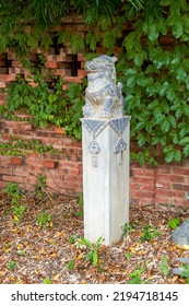 An Exquisite Stone Lion Statue