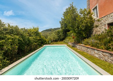 Exterior Of Italian Villa In Tuscany With Swimming Pool. Day Of Great Sunshine