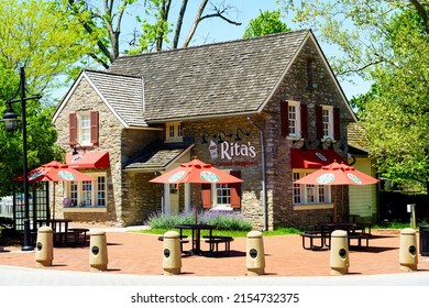 Exton, PA, USA - May 10, 2022: Rita's Italian Ice Is A Privately Owned Quick-service Restaurant Chain. There Are Over 500 Restaurants In 31 States, Most Located In The Mid-Atlantic.