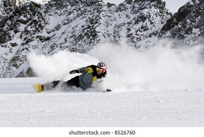 Extreme Carving Snowboarder