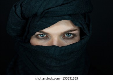 Featured image of post Beautiful Burka Eyes Images