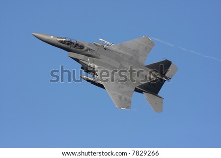 F15