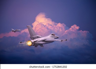 青い空の下の航空母艦に乗ったf 14ジェット戦闘機と 前方から見た雲写真素材 Shutterstock