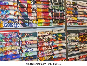 Fabric Patterns Textile Shop Stock Photo 249433636 | Shutterstock