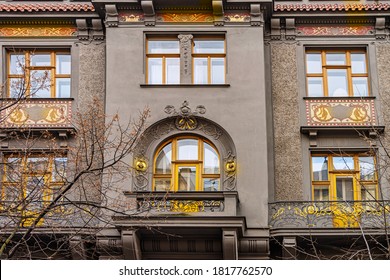 Facade Of Buildings In Josefov, The Jewish District Is Home To Prague's Most Fashionable Fashion Labels. It Is Also The District Where You Will Find Czech Haute Couture In Boutiques. Prague, 03/2016