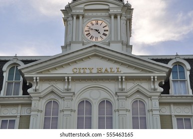 Facade of city hall
