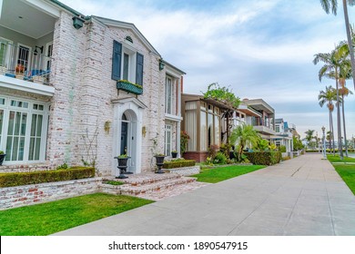 Facade Of Elegant Houses Of A Charming Neighborhood In Long Beach California