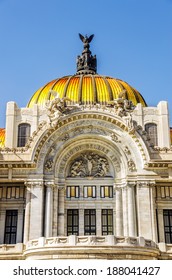 Facade of the Palacio de Bellas Artes in Mexico City