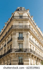 Immeuble Haussmannien Stock Photos Images Photography Shutterstock