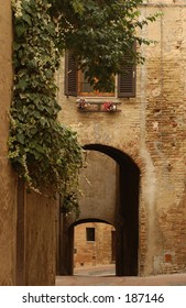 Facade of a villa, Sun Gimignano, Tuscany, Italy,