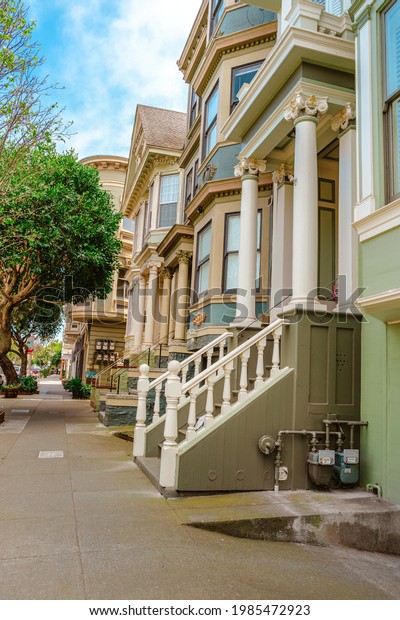 Facades of townhouses with\
famous Victorian architecture, streets. San Francisco, USA - 17 Apr\
2021
