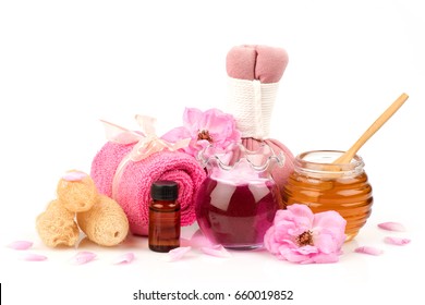 Face Mask With Damask Rose Water ,essential Oil And Honey.
