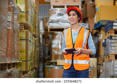 689,897 Employees smiling Images, Stock Photos & Vectors | Shutterstock