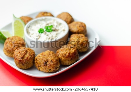 Similar – Foto Bild Falafel und Gemüse auf weißem Holzgrund