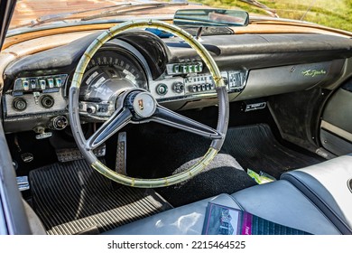 Falcon Heights, MN - June 19, 2022: High Perspective Detail Interior View Of An Old 1960 Chrysler New Yorker 2 Door Hardtop At A Local Car Show.