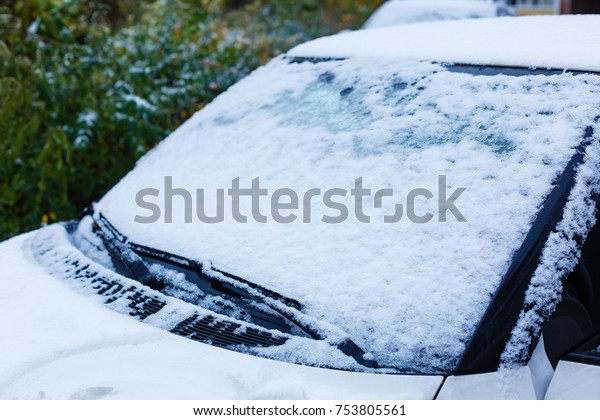 Fall asleep wet snow car snowfall of wet snow snow\
lying on the car