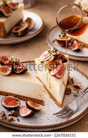 Fall cheesecake with figs, pecan nuts and maple syrup