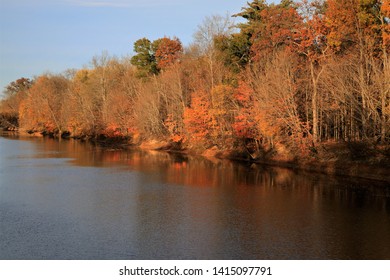 Fall foliage on the Wallkill Bridge, New Paltz, N.Y. 