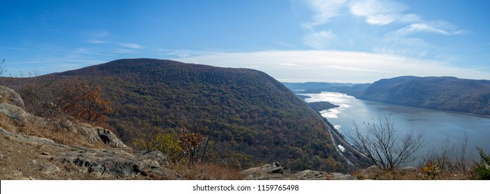 Fall In The Hudson Valley Between Breakneck Ridge And Colds Spring