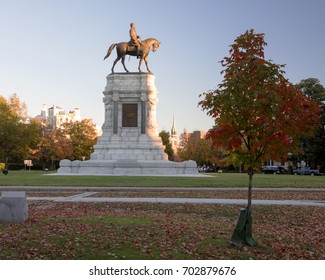 Fall Leaves Surround The Statue Of Robert E Lee. 