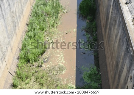 fallen dry river lock sluice