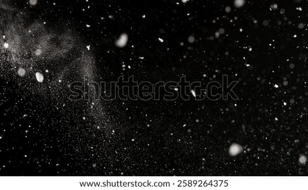 Falling Snow Effect Overlay – Isolated Snow Particles on Black Background with Winter Texture for Atmospheric and Festive Designs	