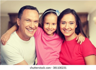 87,539 Teenager Family Portrait Images, Stock Photos & Vectors