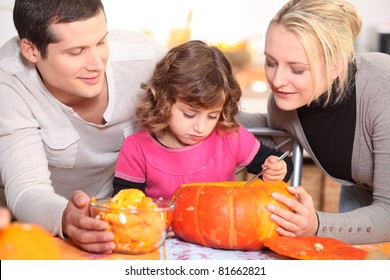 10,131 Family carving pumpkins Images, Stock Photos & Vectors ...