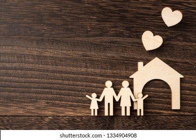 Big happy family on background house Royalty Free Vector