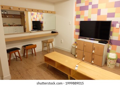 Family Guest House In Hongdae Affordable Room For Backpackers ,korea April 2015