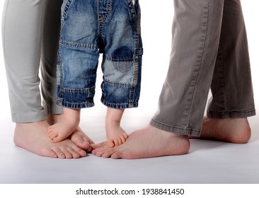 Family Happines Joy Child Parents  Feet  Cutout